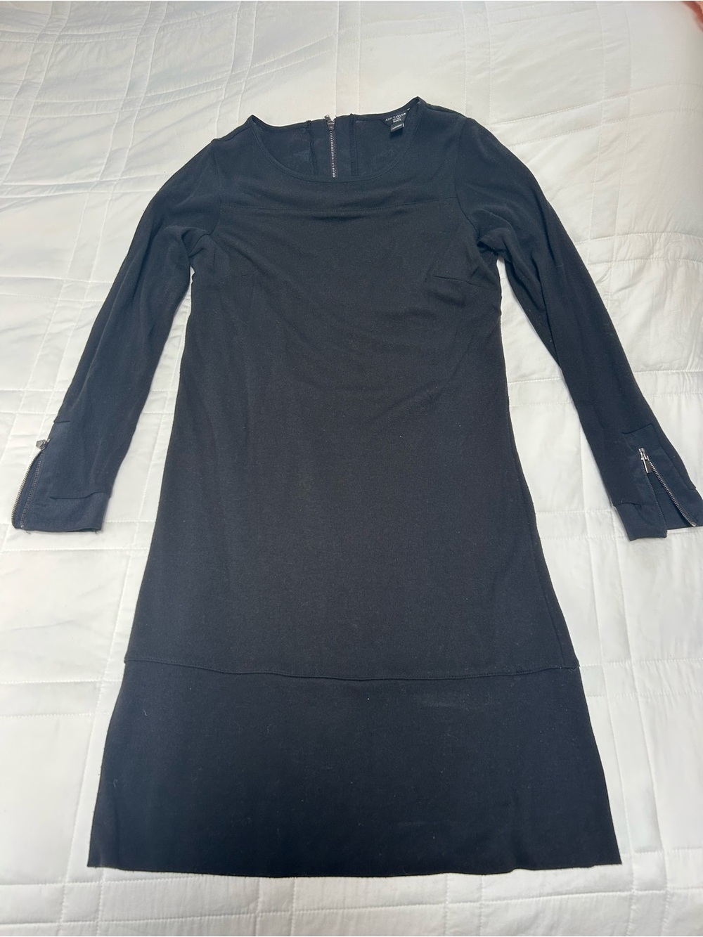 Ann Taylor Classic Black Long-Sleeve Shift Dress